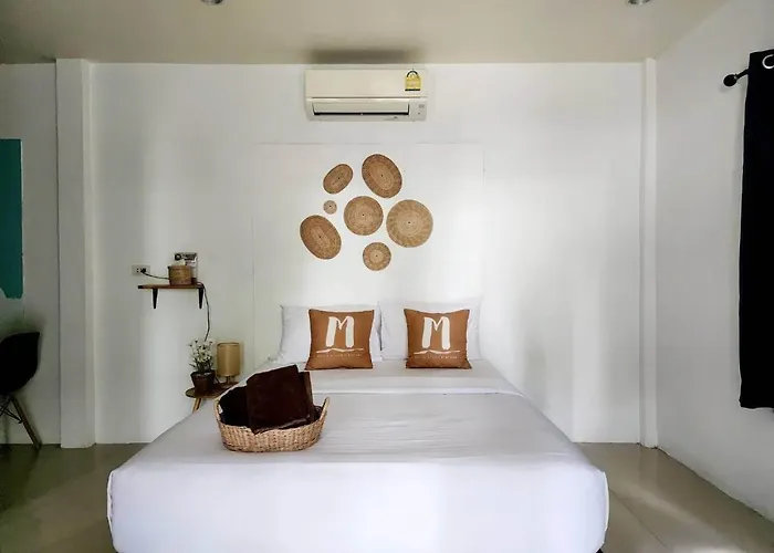 Minnie Seaview Resort