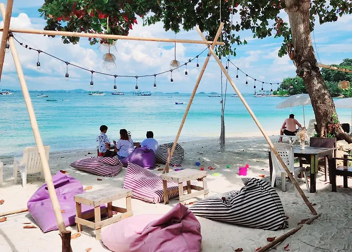 Minnie Seaview Resort